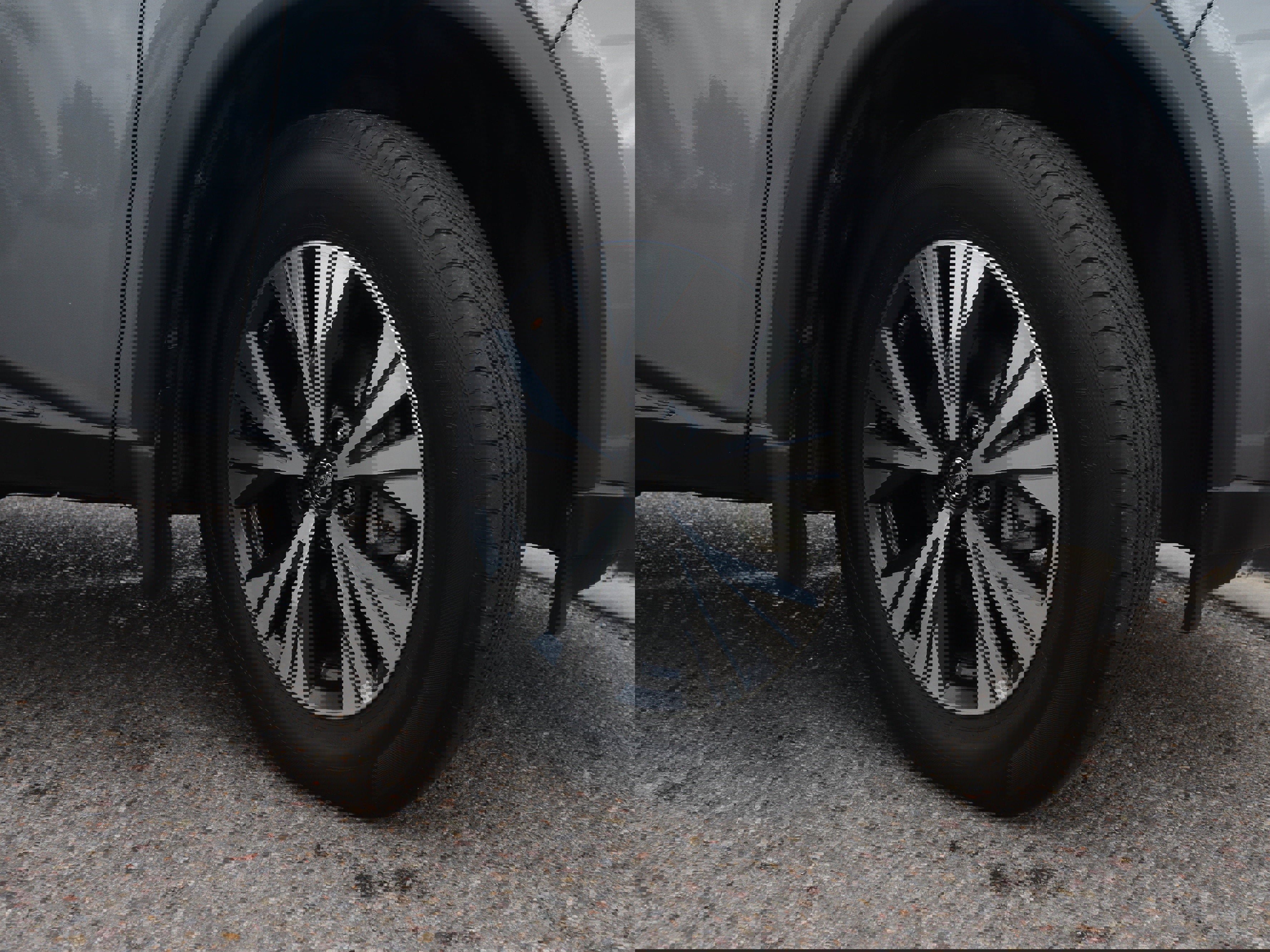 Used 2021 Nissan Rogue SV image 13