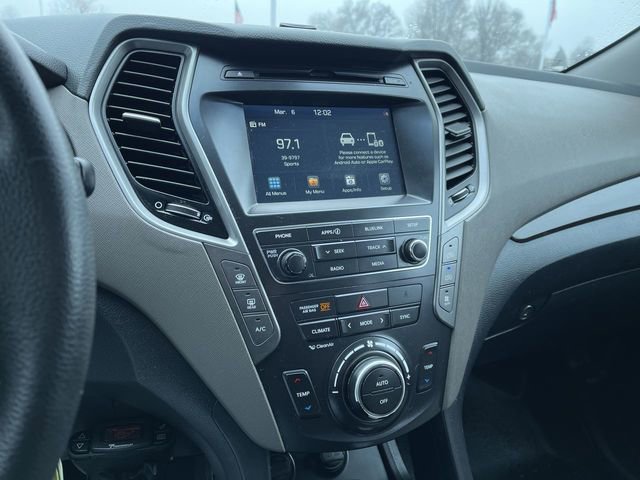 Used 2017 Hyundai Santa Fe SE w/ Cargo Package image 14