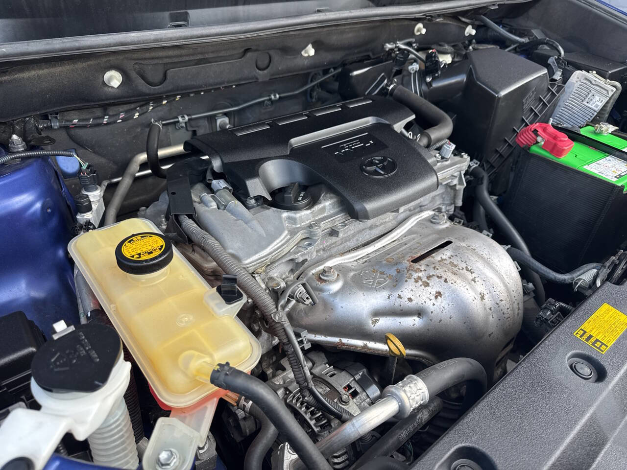 Used 2014 Toyota RAV4 XLE AWD/4WD image 11