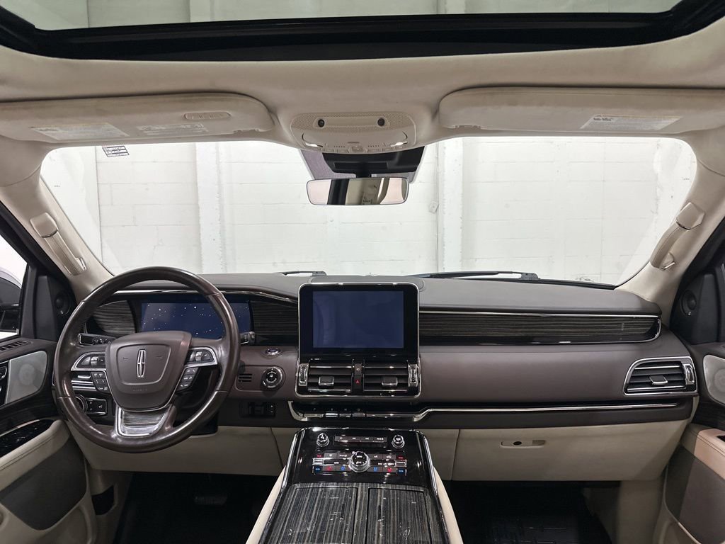 Used 2020 Lincoln Navigator L Black Label w/ Cargo Convenience Package image 57