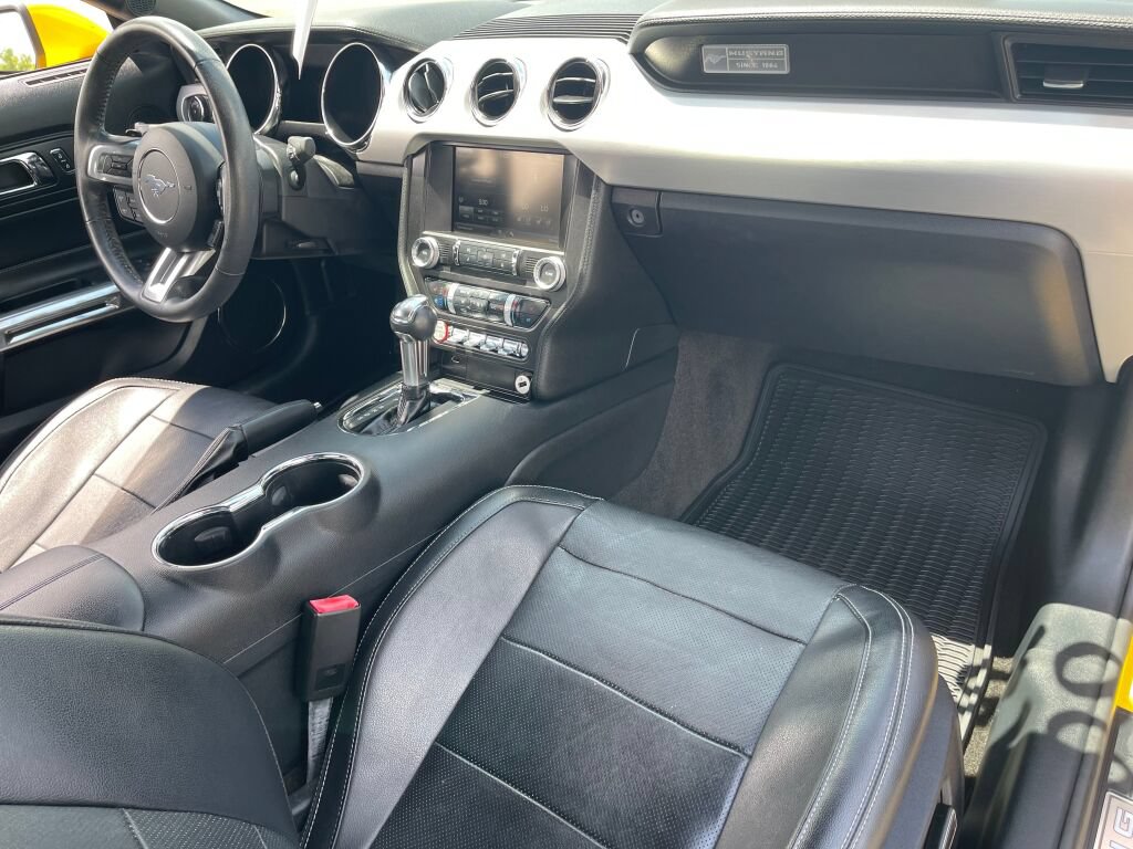 Used 2015 Ford Mustang Premium RWD image 28