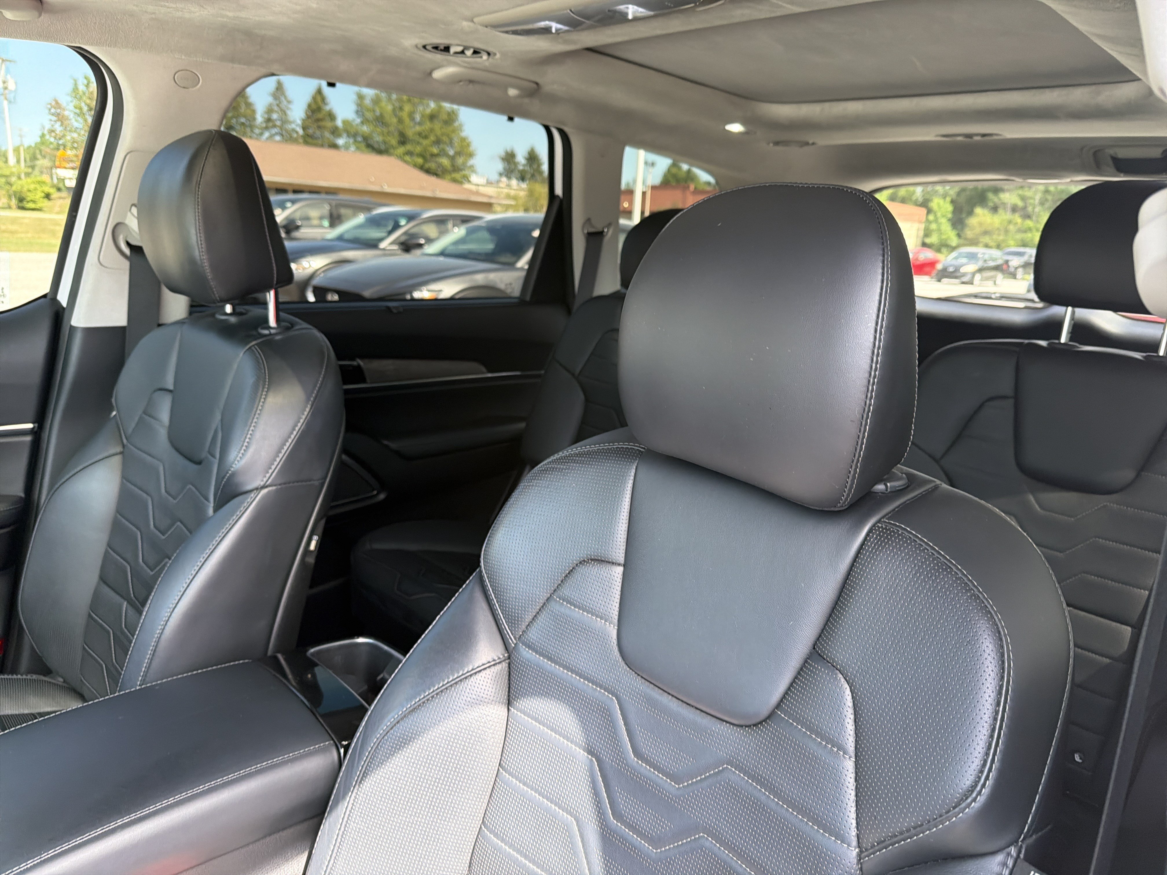 Used 2020 Kia Telluride SX w/ SX Prestige Package AWD/4WD image 17