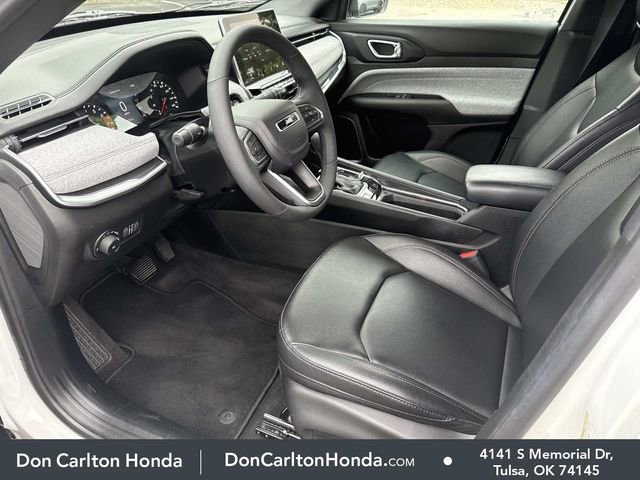 Used 2024 Jeep Compass Latitude AWD/4WD image 14