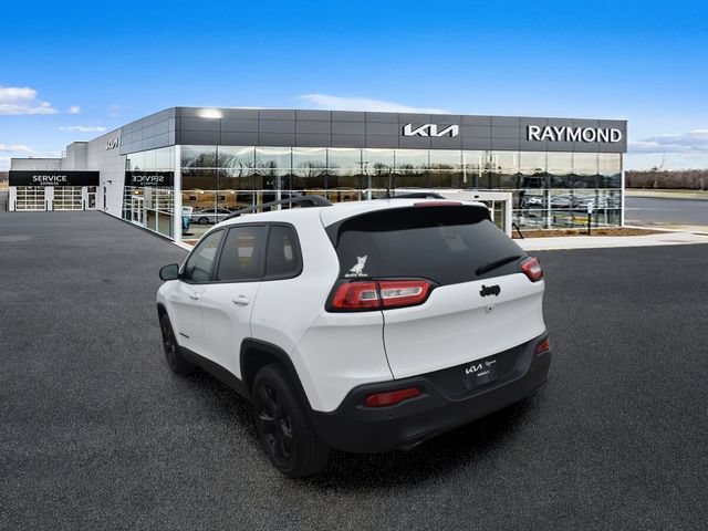 Used 2018 Jeep Cherokee Limited w/ High Altitude Package FWD image 5