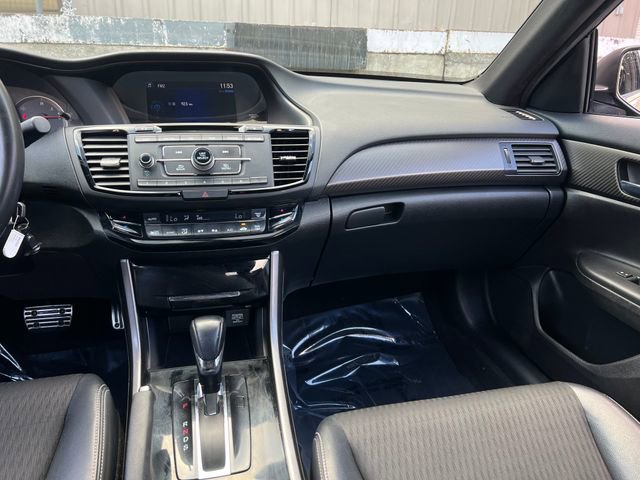 Used 2016 Honda Accord Sport image 14