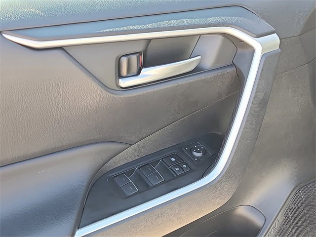 Used 2024 Toyota RAV4 XLE image 21