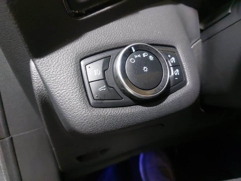 Used 2017 Ford Escape Titanium w/ Equipment Group 301A AWD/4WD image 26