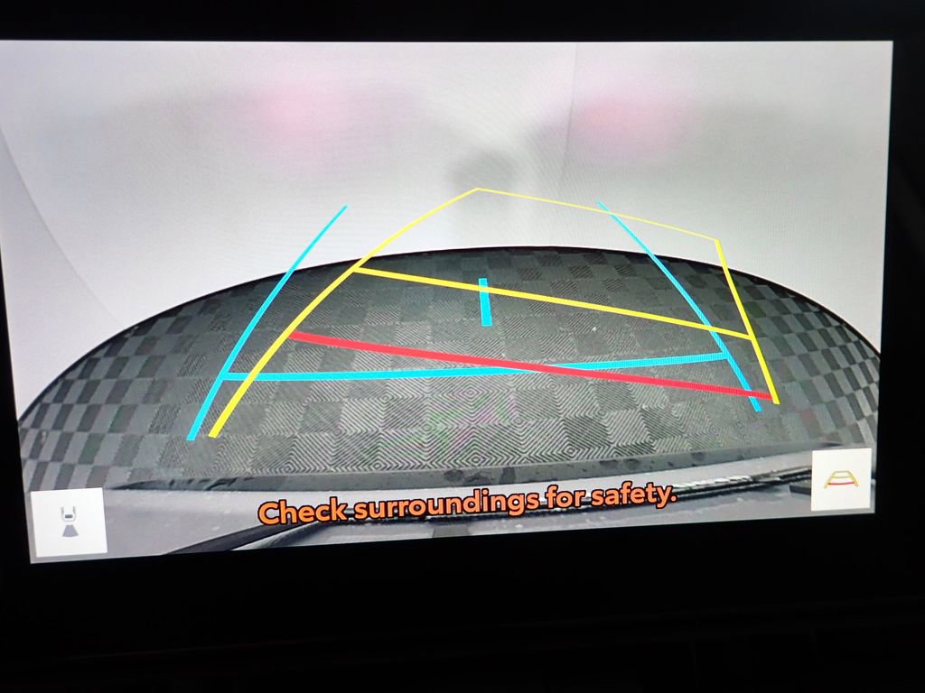 Used 2023 Toyota RAV4 XLE Premium image 3