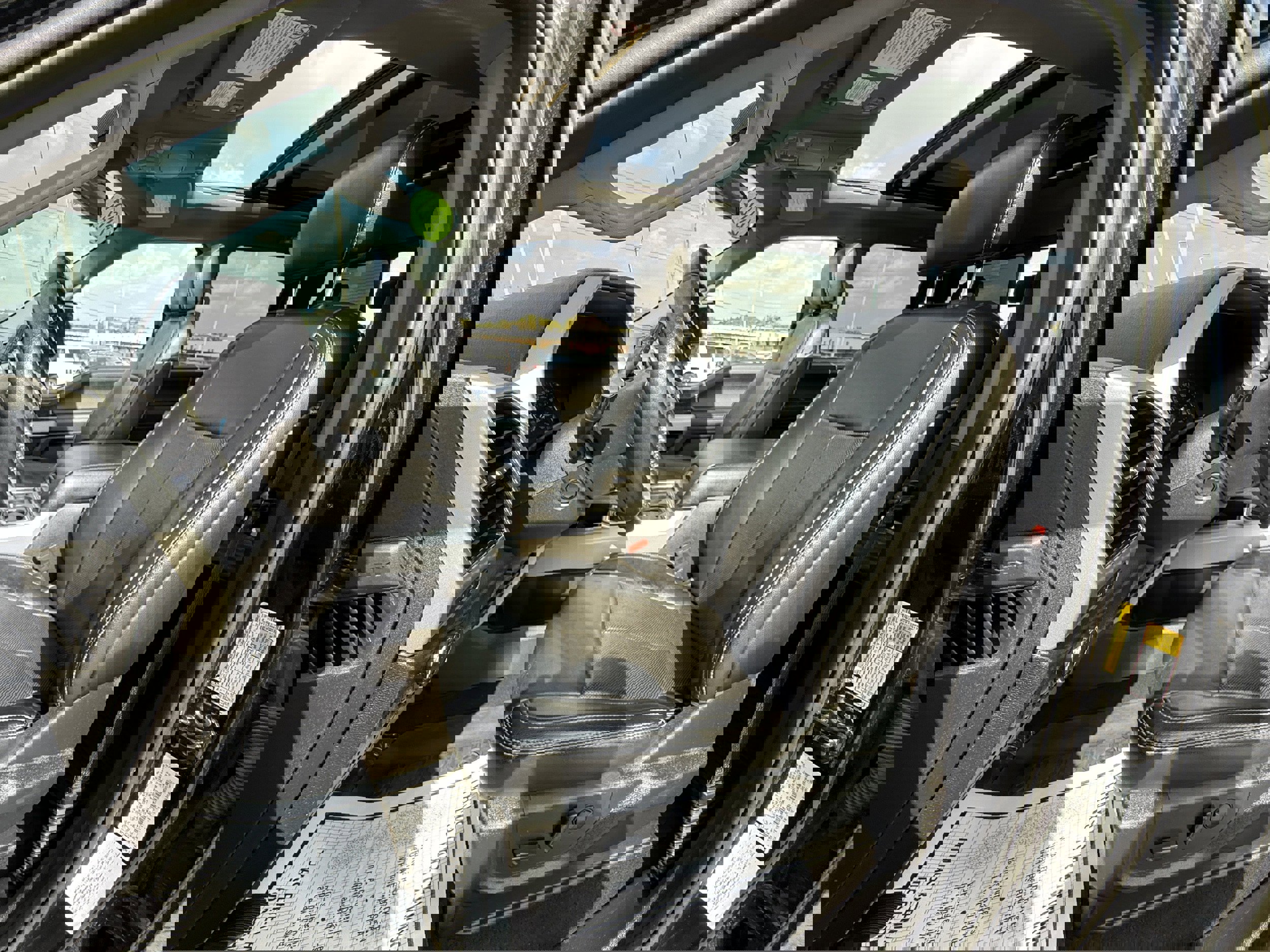 Used 2021 Ford F250 Lariat image 16