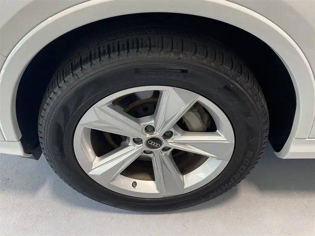 Used 2024 Audi Q7 2.0T Premium Plus image 41