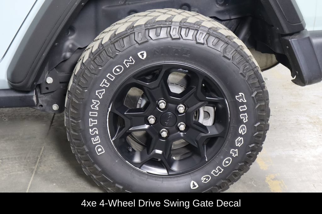 Used 2023 Jeep Wrangler Unlimited w/ Sun & Screen Package AWD/4WD image 38