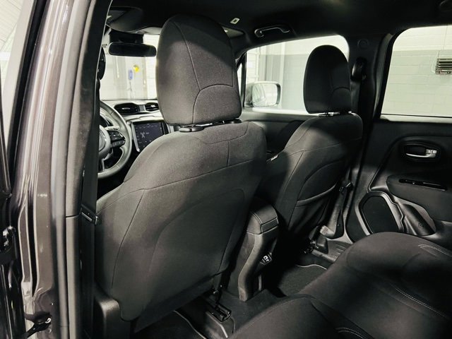 Used 2021 Jeep Renegade Latitude image 23