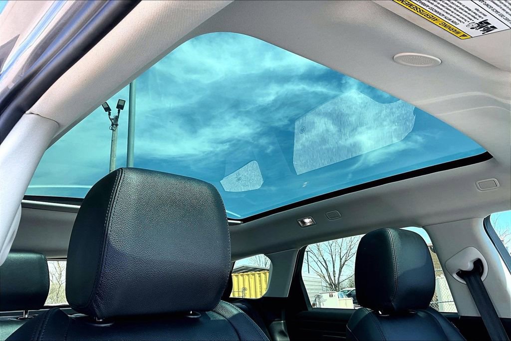 Used 2023 Land Rover Range Rover Evoque S image 22