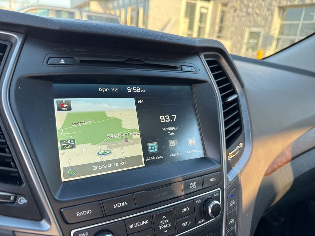 Used 2017 Hyundai Santa Fe Limited AWD/4WD image 8