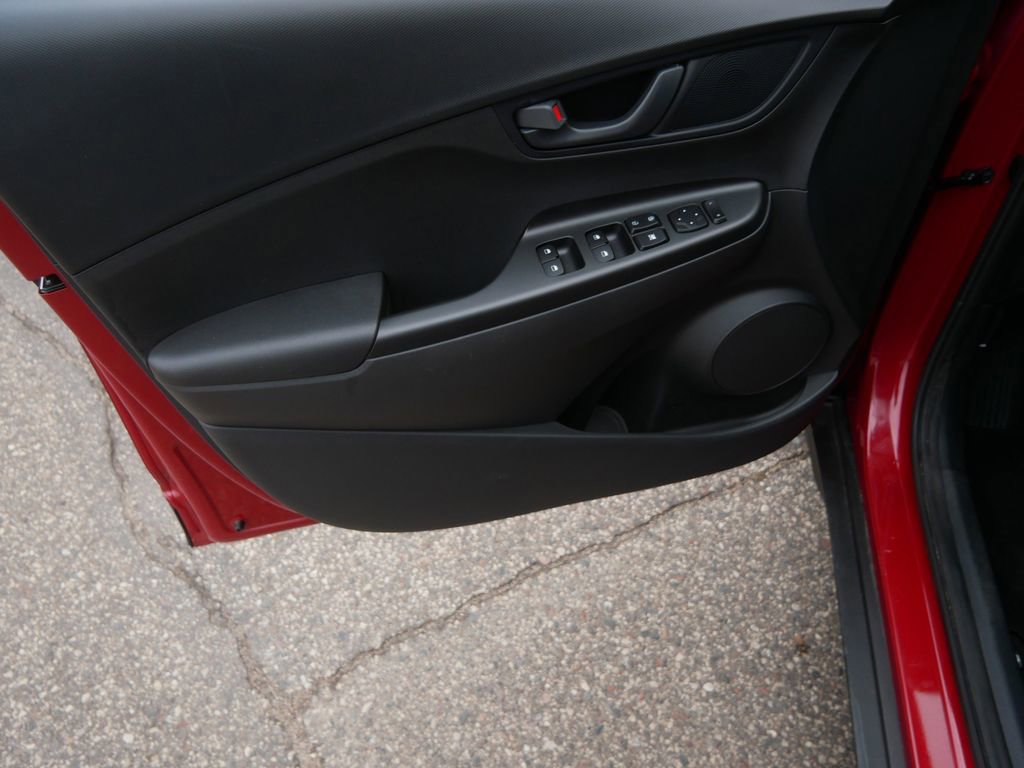 Used 2022 Hyundai Kona SEL w/ Cargo Package image 12