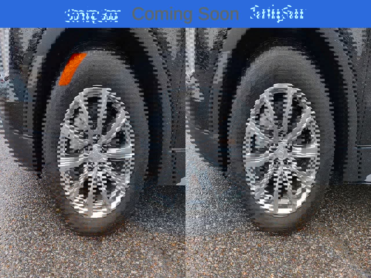 Used 2023 Cadillac XT4 Premium Luxury w/ Cold Weather Package image 13