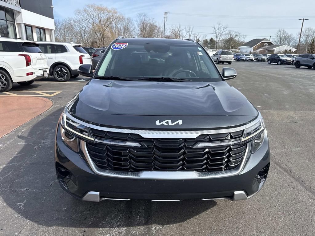 Used 2024 Kia Seltos S image 11