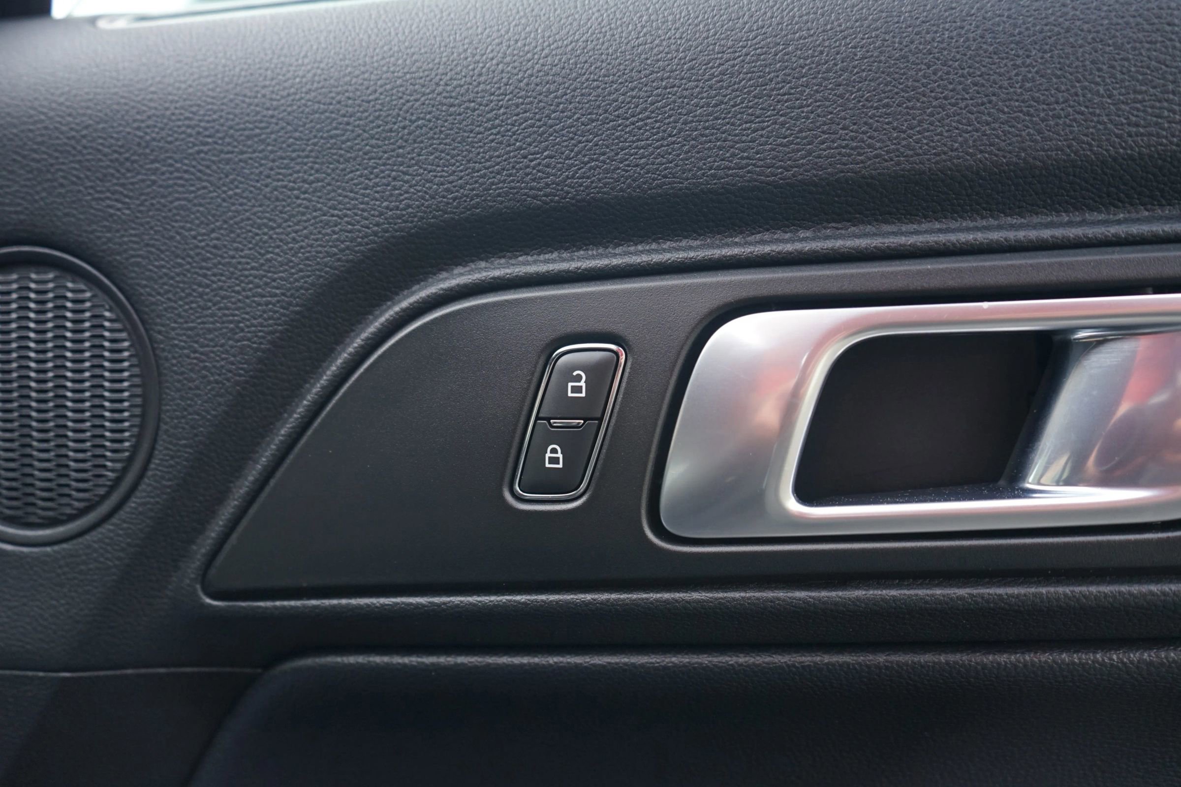 Used 2021 Ford Mustang Premium image 39