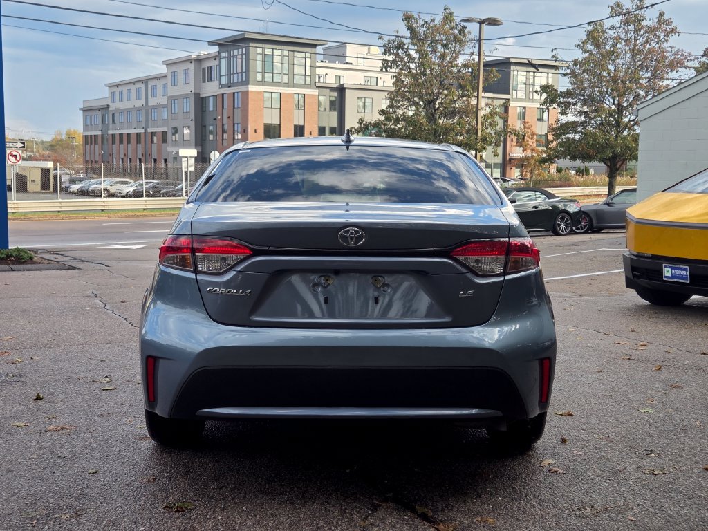 Used 2021 Toyota Corolla LE w/ Carpet Mat Package (TMS) FWD image 5