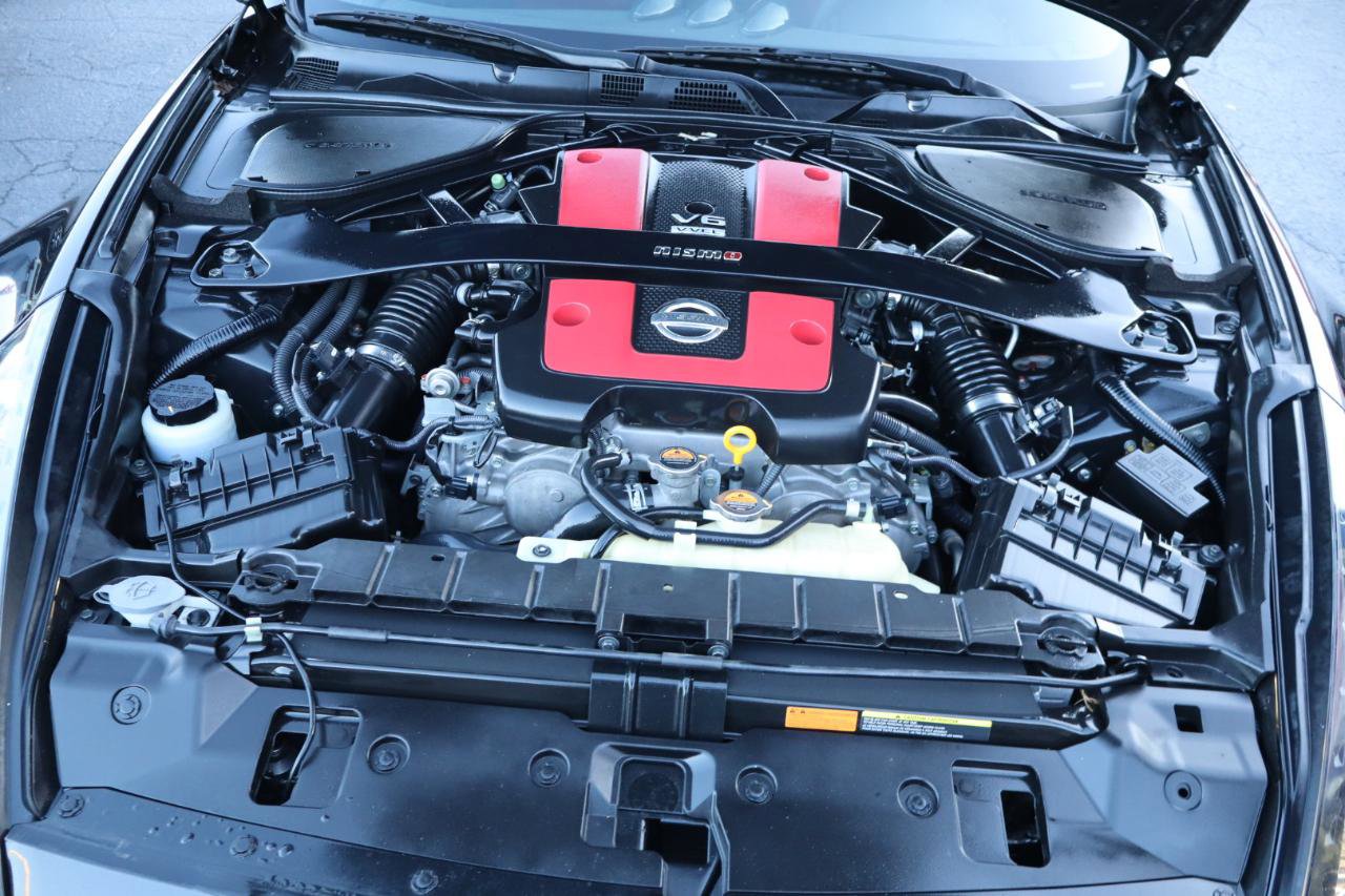 Used 2020 Nissan 370Z NISMO image 35