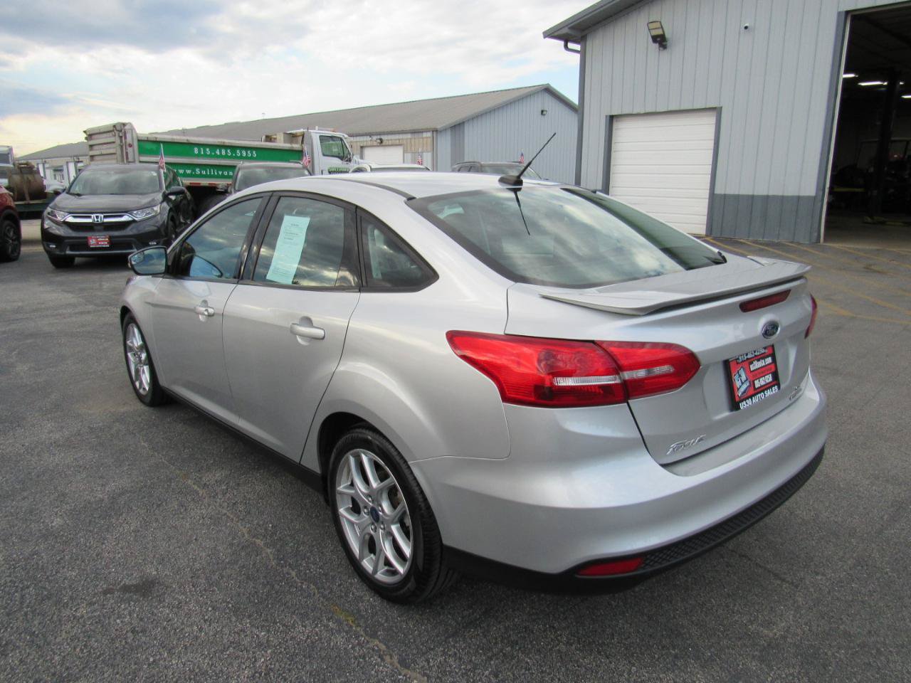 Used 2015 Ford Focus SE w/ Equipment Group 201A FWD image 4