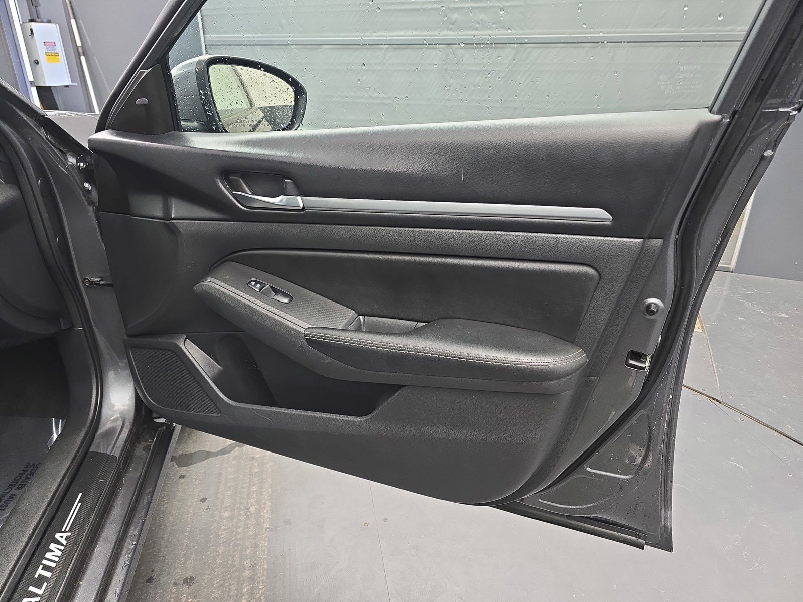 Used 2022 Nissan Altima 2.5 SV FWD image 38