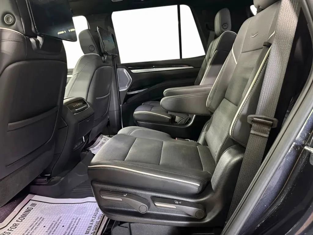 Used 2025 Cadillac Escalade Premium Luxury w/ Touring Package image 14