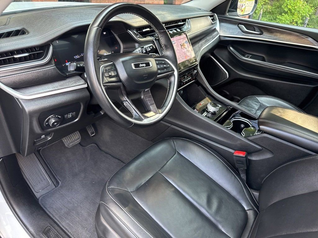 Used 2022 Jeep Grand Cherokee L Limited image 32