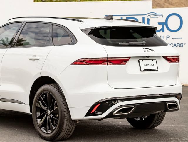 Certified 2025 Jaguar F-PACE R-Dynamic S AWD/4WD image 10
