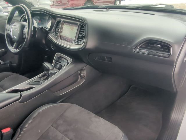 Used 2022 Dodge Challenger R/T w/ Plus Package image 27