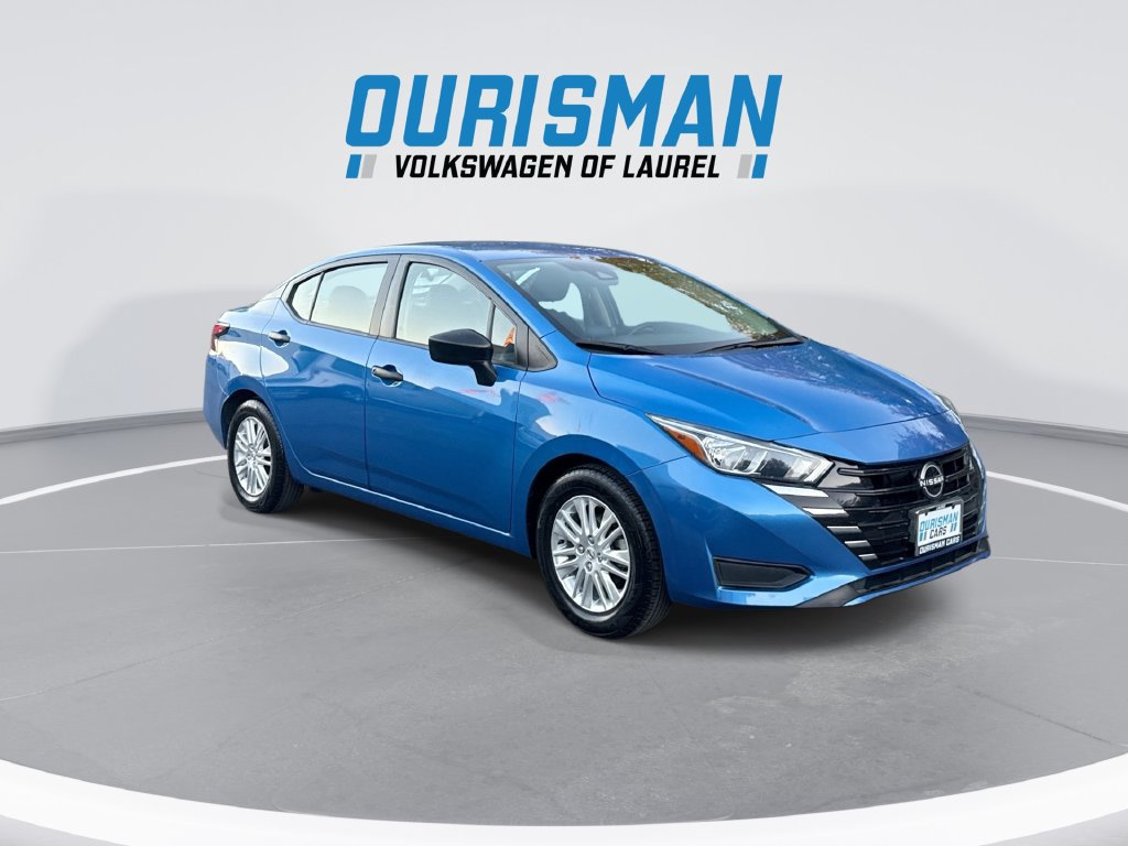 Used 2024 Nissan Versa S FWD image 2