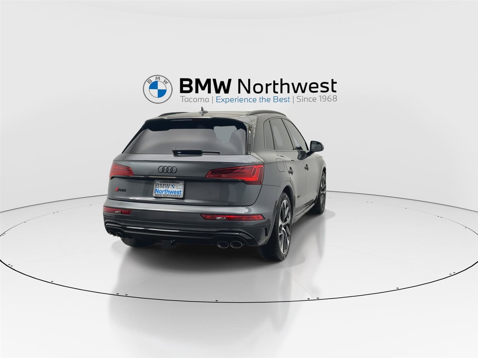 Used 2023 Audi SQ5 Premium Plus image 2