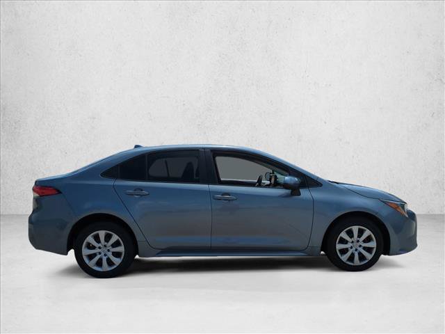 Certified 2022 Toyota Corolla LE FWD image 4