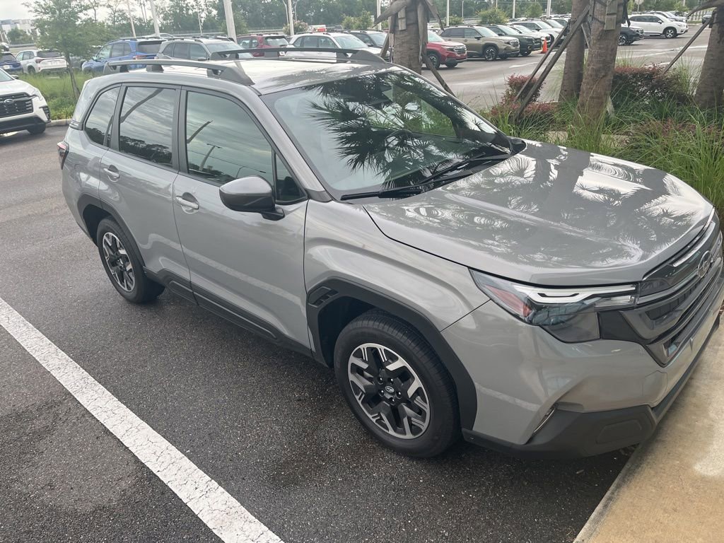 Used 2025 Subaru Forester Premium w/ Convenience Package #1 AWD/4WD image 3