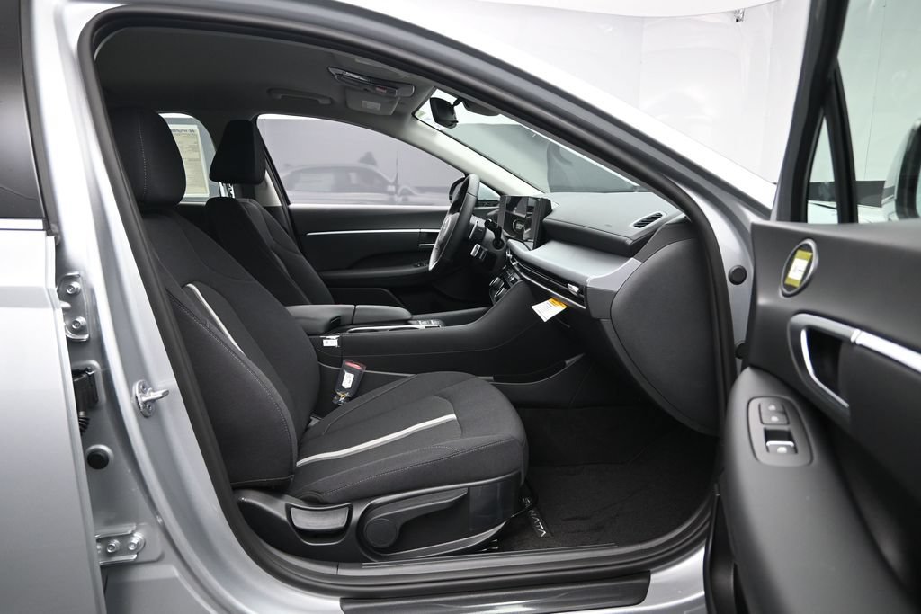 New 2026 Hyundai Sonata SEL FWD image 28