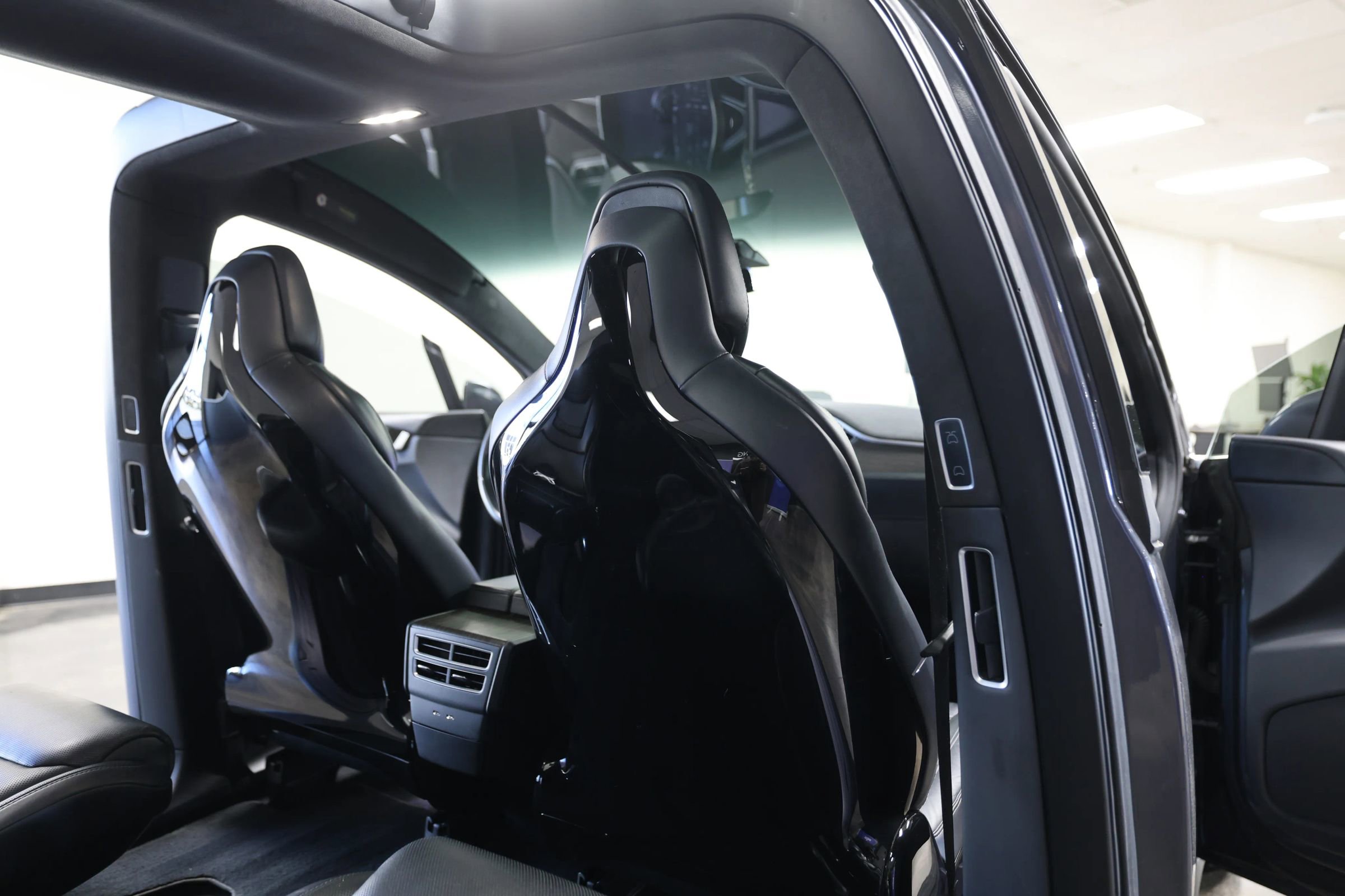 Used 2016 Tesla Model X 90D AWD/4WD image 40