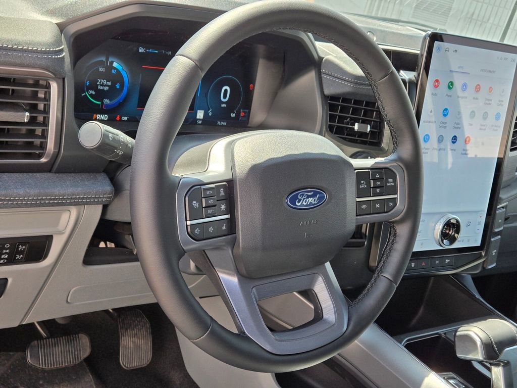 New 2025 Ford F150 Lightning Flash AWD/4WD image 15