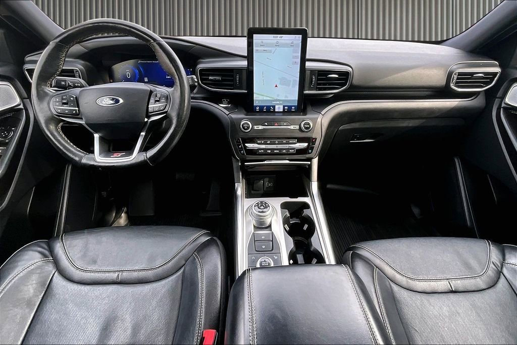 Used 2020 Ford Explorer ST w/ Premium Technology Package image 17