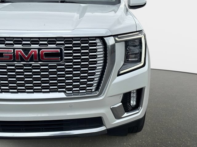 Used 2023 GMC Yukon XL Denali AWD/4WD image 9