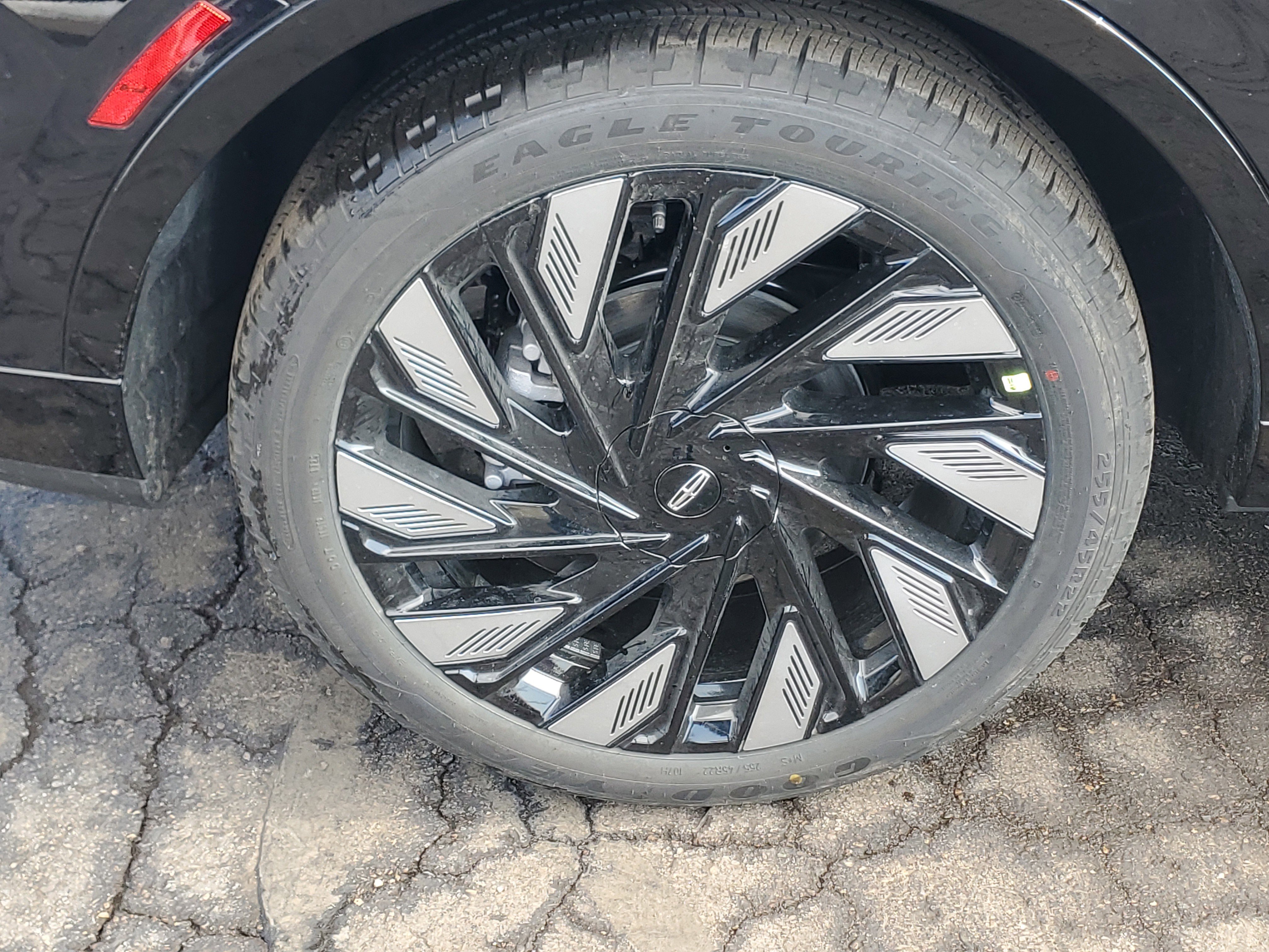 New 2026 Lincoln Nautilus Reserve image 5