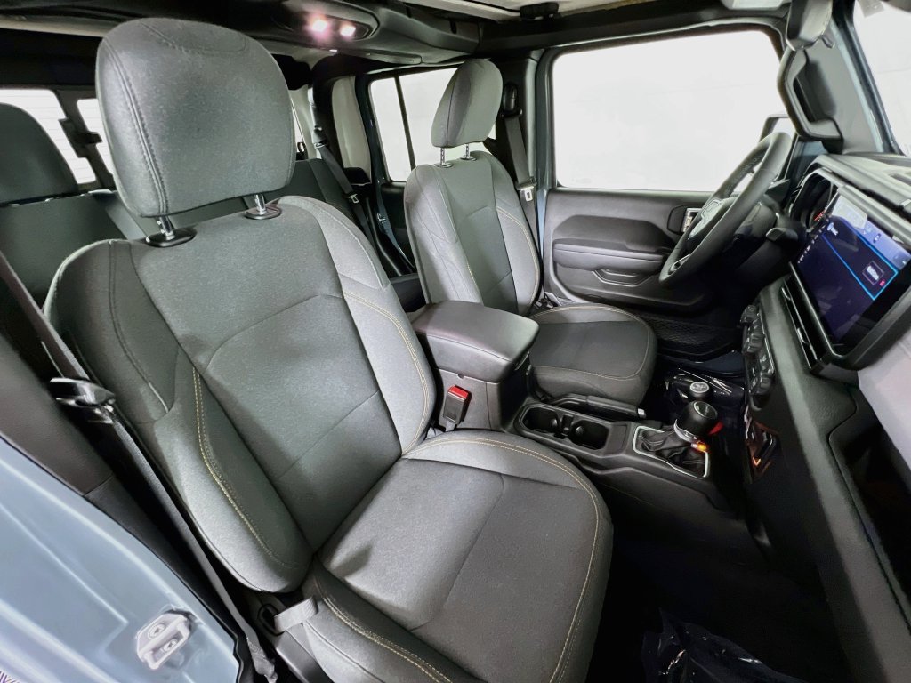 New 2026 Jeep Gladiator Sport AWD/4WD image 26
