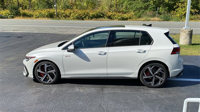 New 2025 Volkswagen GTI SE image 8