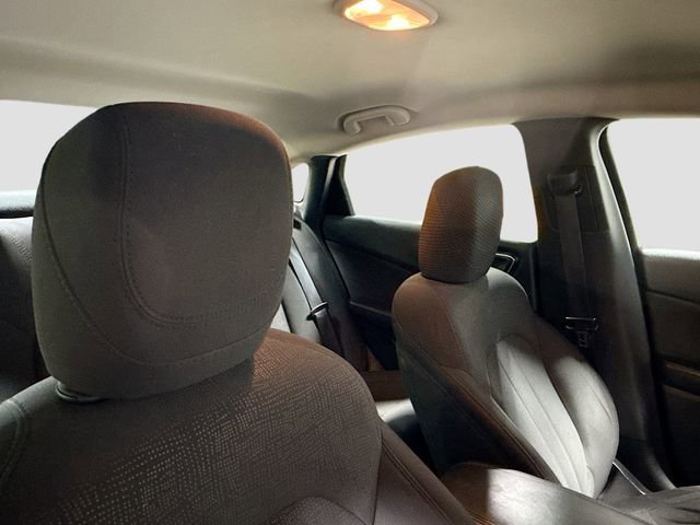 Used 2016 Chrysler 200 Limited w/ Convenience Group image 25