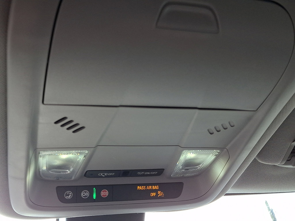 Used 2024 Chevrolet Equinox LT image 32