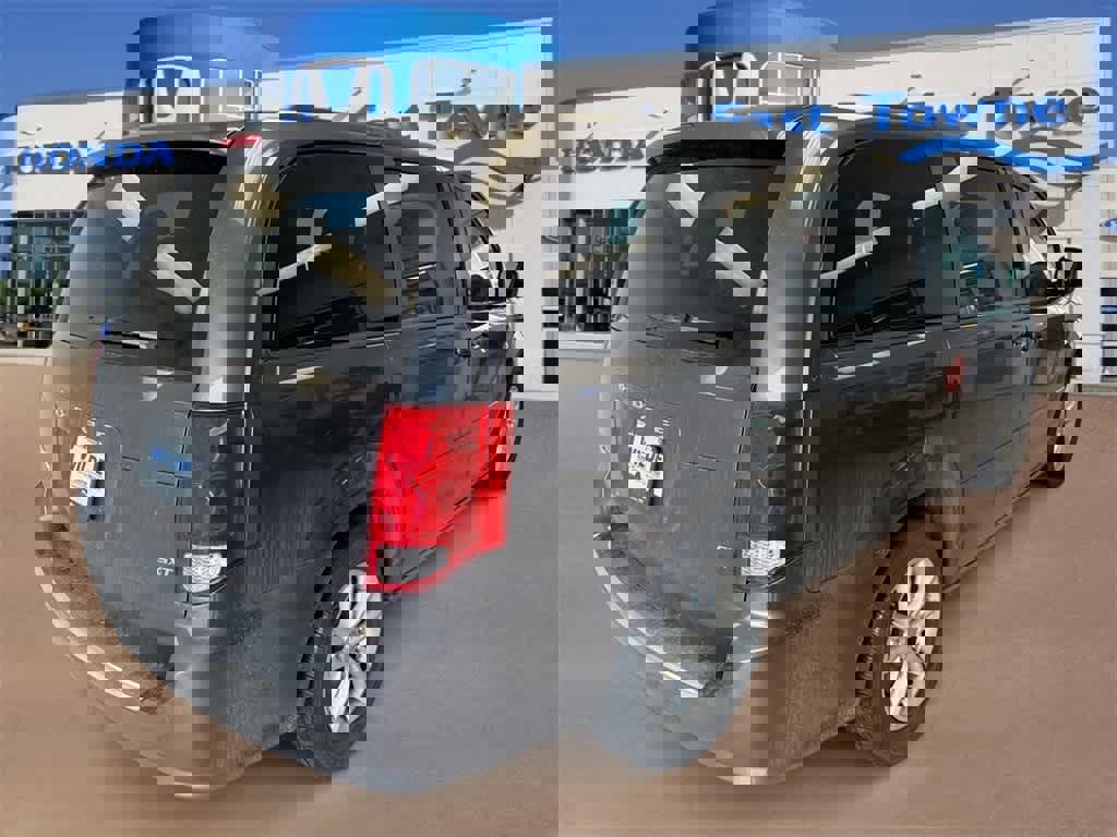 Used 2015 Dodge Grand Caravan SXT w/ UConnect Hands-Free Group image 8