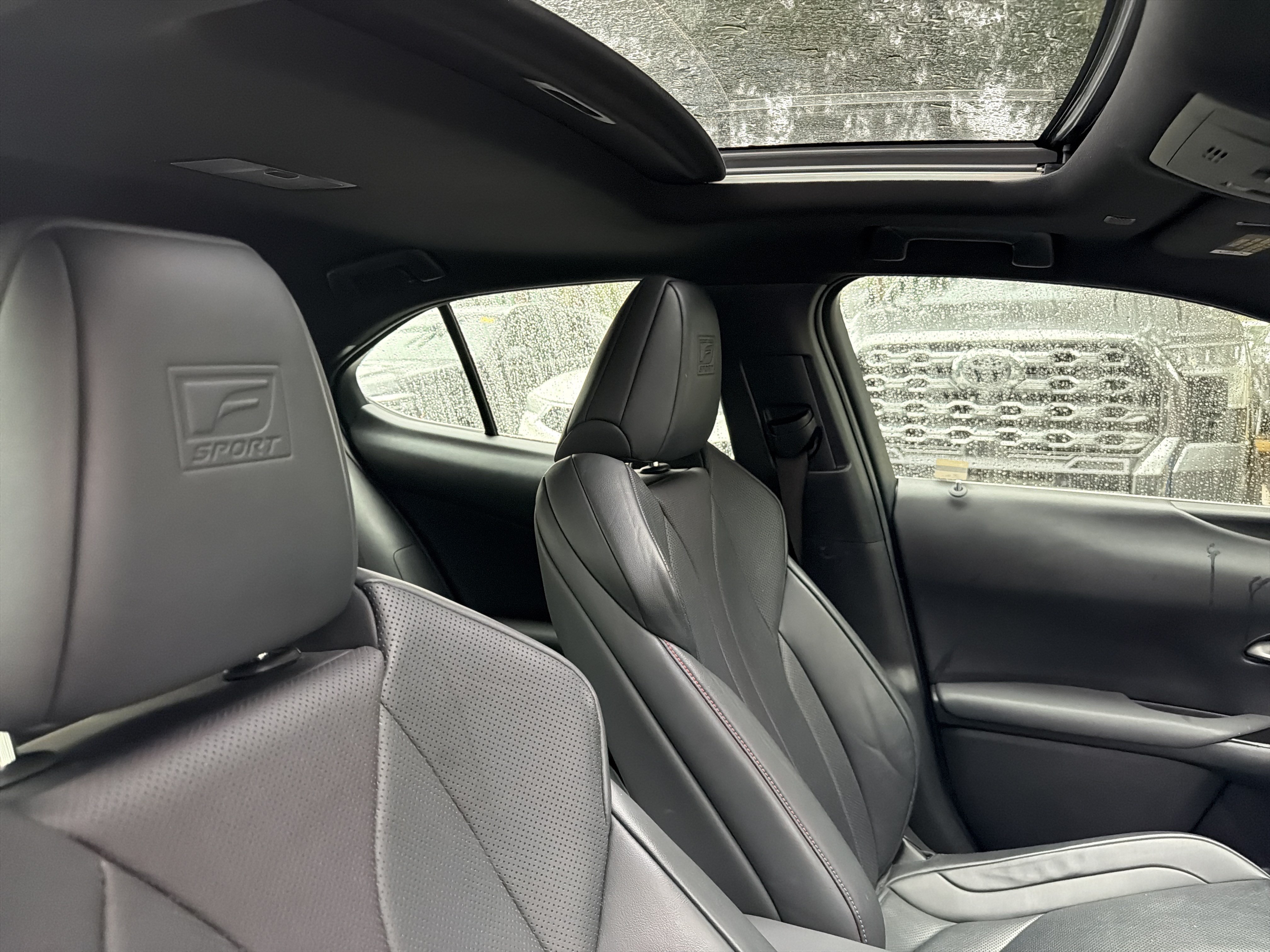 Used 2019 Lexus UX 200 F Sport w/ F Sport Premium Package FWD image 43
