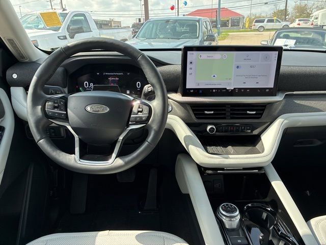 Used 2025 Ford Explorer Platinum w/ Ultimate Package image 23