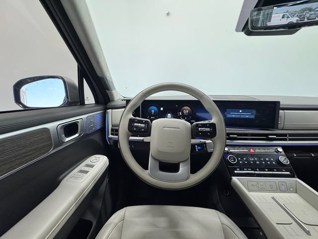 Used 2025 Hyundai Santa Fe Calligraphy FWD image 23