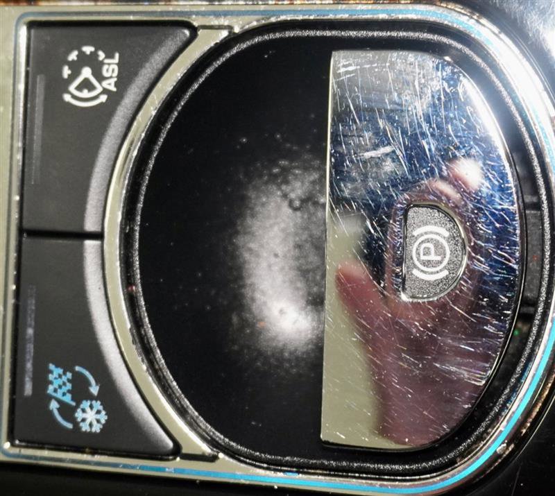 Used 2016 Jaguar XJ L Portfolio image 25