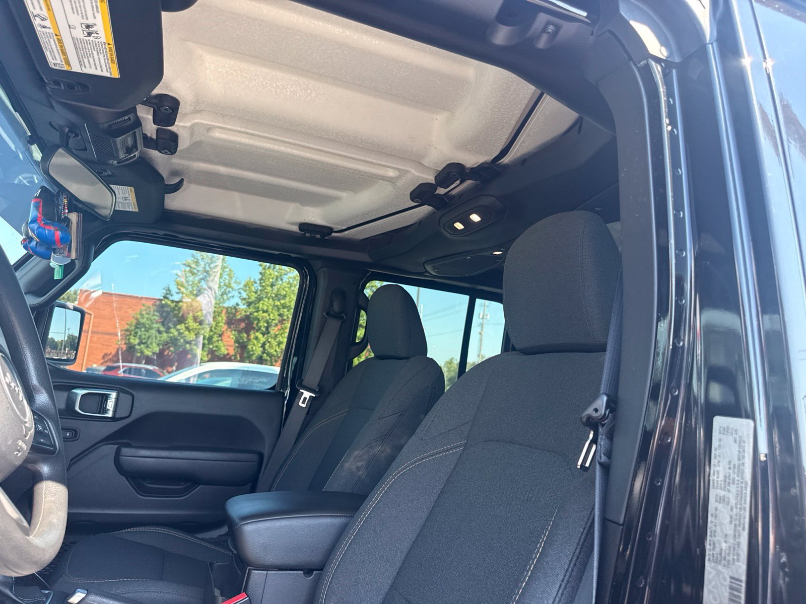 Used 2025 Jeep Gladiator Sport AWD/4WD image 10